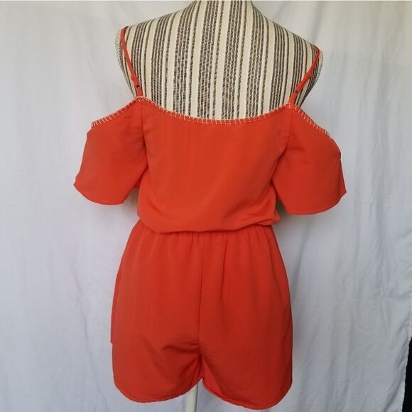 Final Sale! Nwot Orange romper - Picture 2 of 4